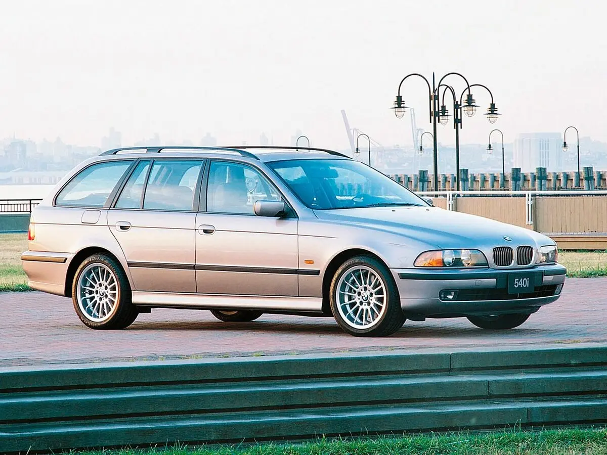 BMW 5 серии IV (E39) Универсал 5 дв.