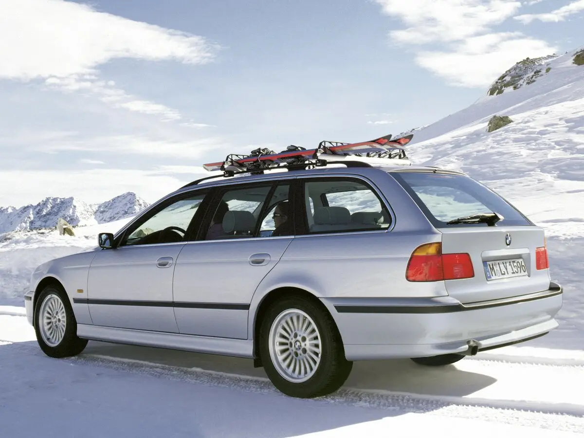 BMW 5 серии IV (E39) Универсал 5 дв. — фото 4