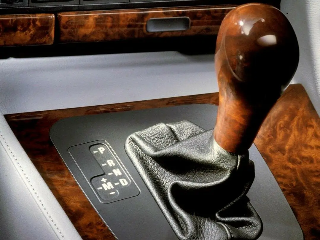 BMW 7 серии III (E38) Седан — photo 7