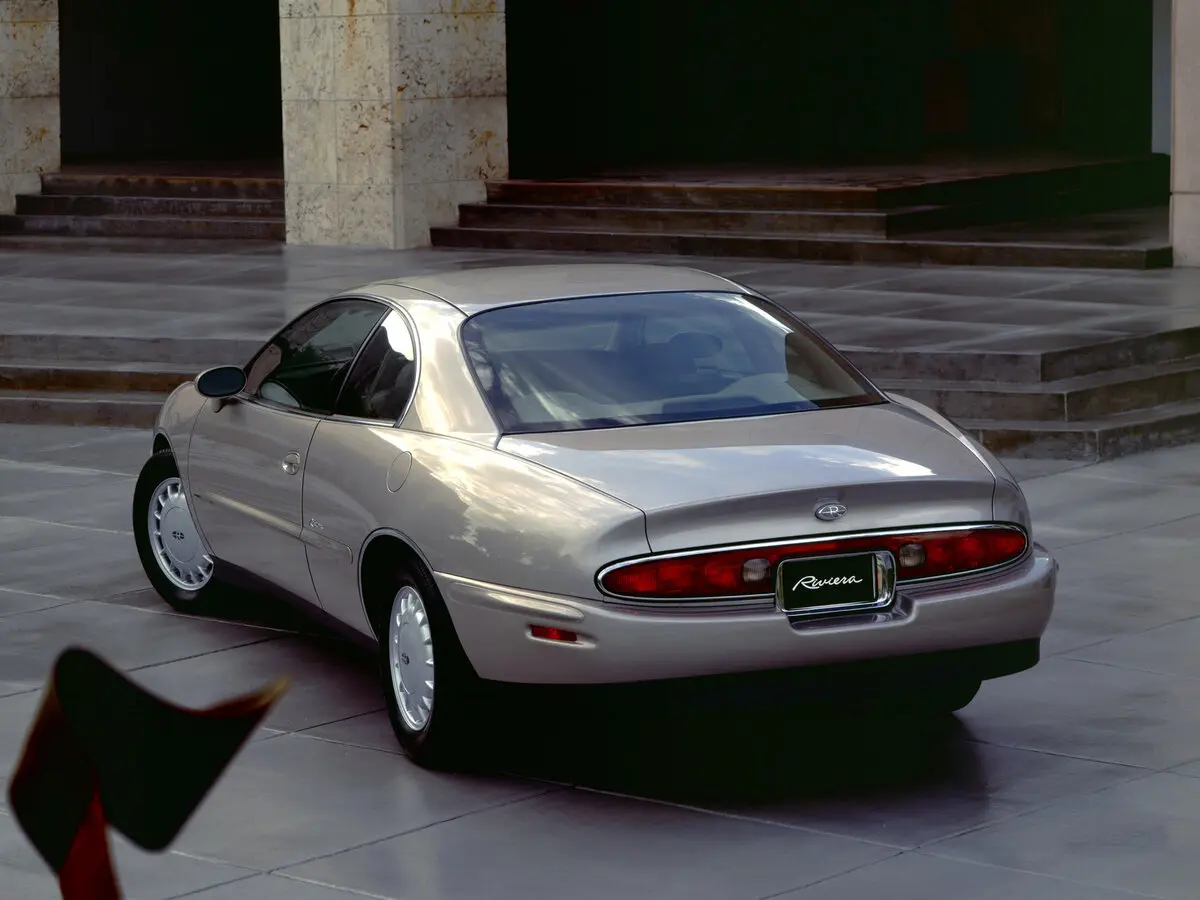 Buick Riviera VIII Купе — 照片 4