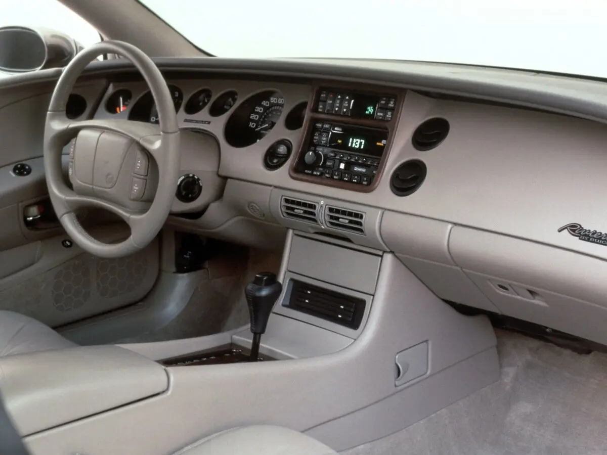 Buick Riviera VIII Купе — 照片 6