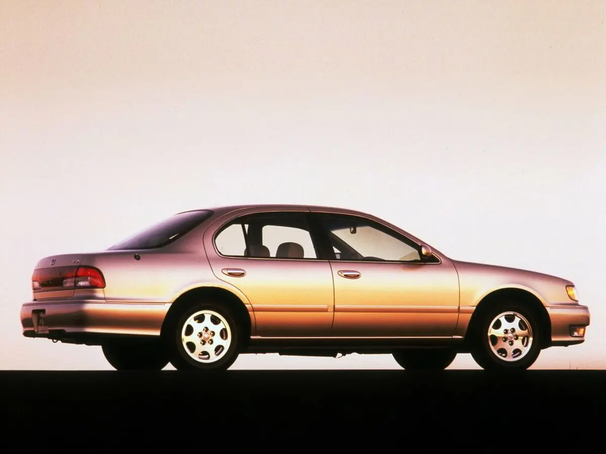 Infiniti I I Седан — photo 2
