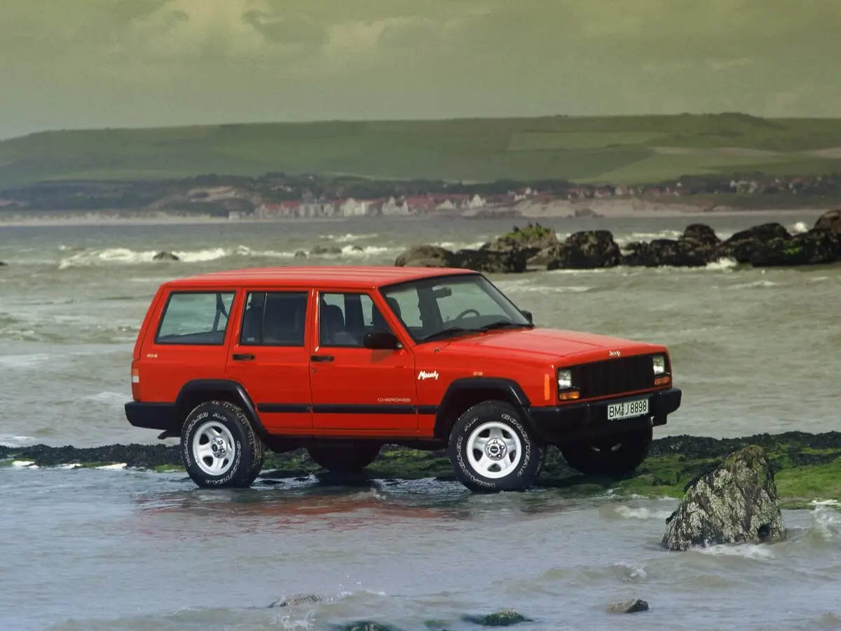 Jeep Cherokee II (XJ) Рестайлинг Внедорожник 5 дв. — сүрөт 2