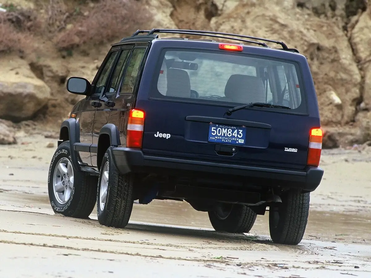 Jeep Cherokee II (XJ) Рестайлинг Внедорожник 5 дв. — сүрөт 4