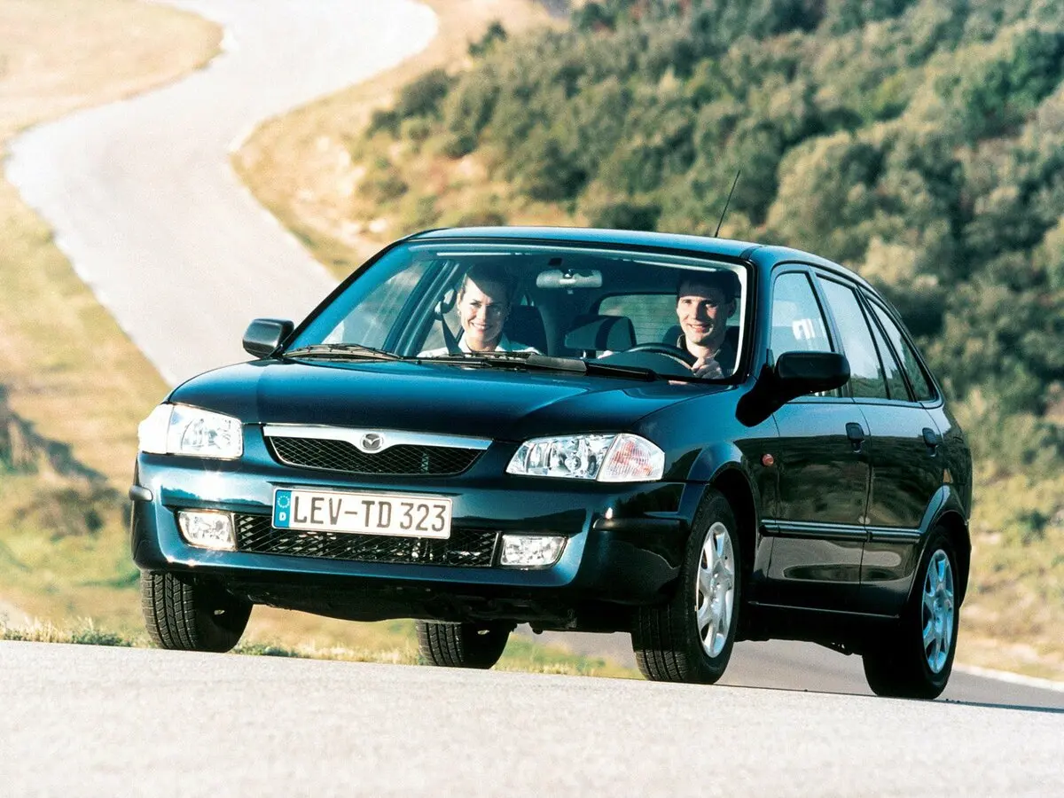 Mazda 323 VI (BJ) Универсал 5 дв.