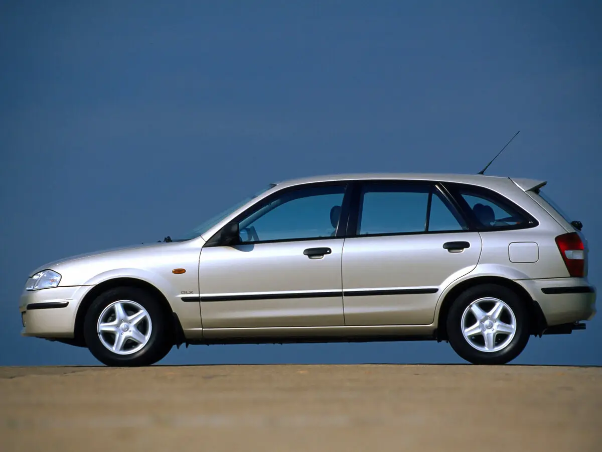 Mazda 323 VI (BJ) Универсал 5 дв. — фото 2
