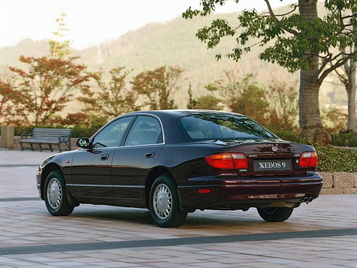 Mazda Xedos 9 I Седан — сүрөт 4
