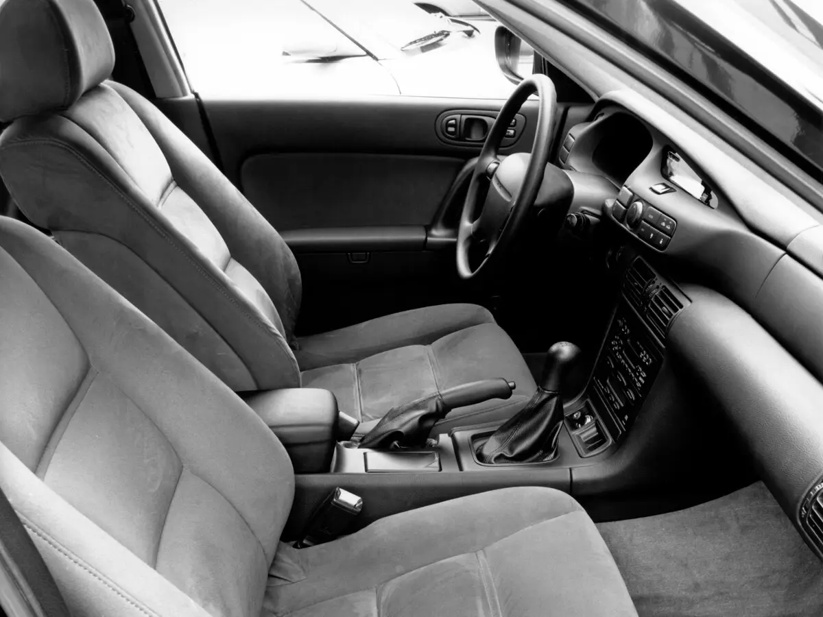 Mazda Xedos 9 I Седан — сүрөт 6