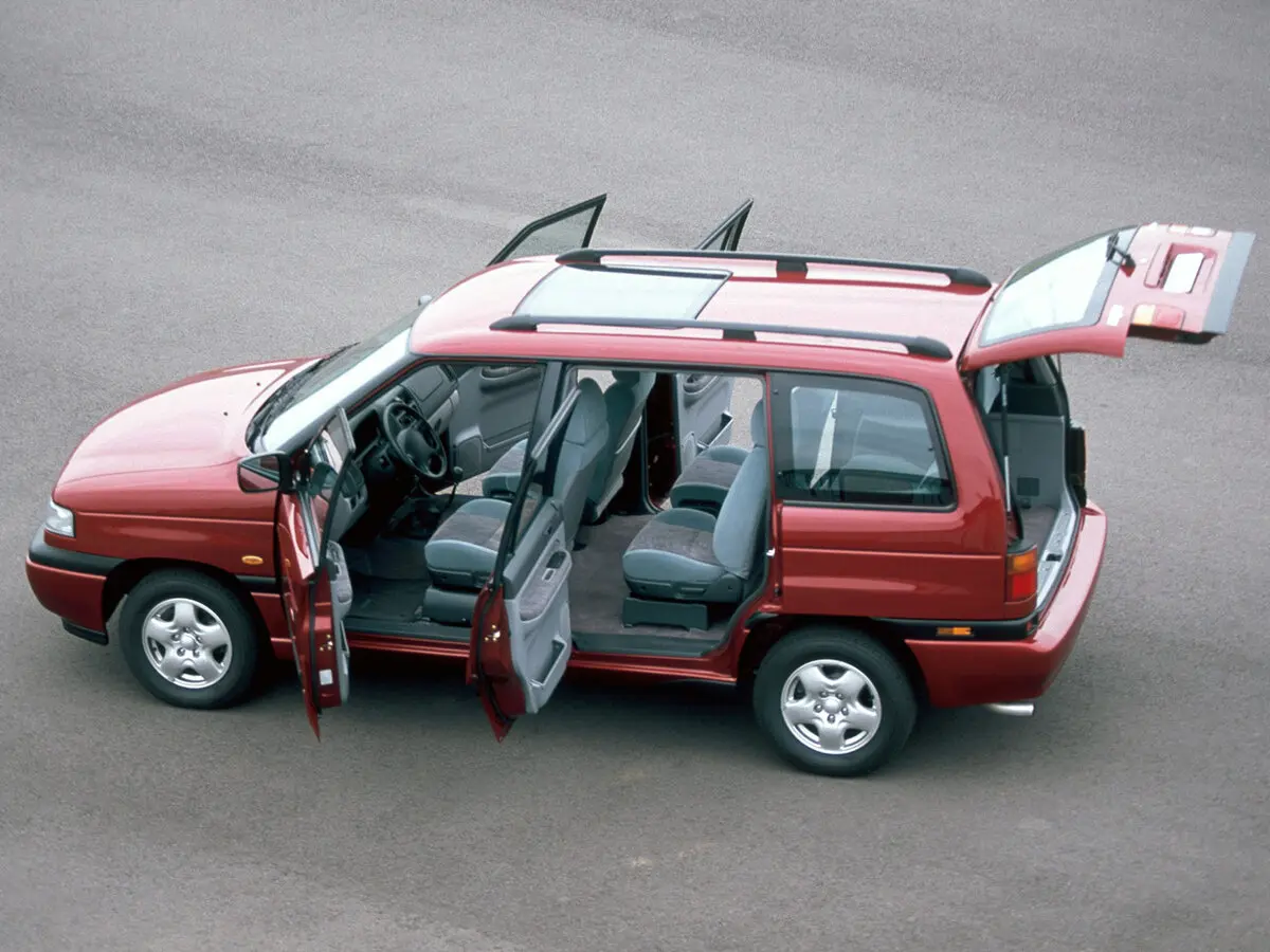 Mazda MPV I (LV) Компактвэн — фото 6