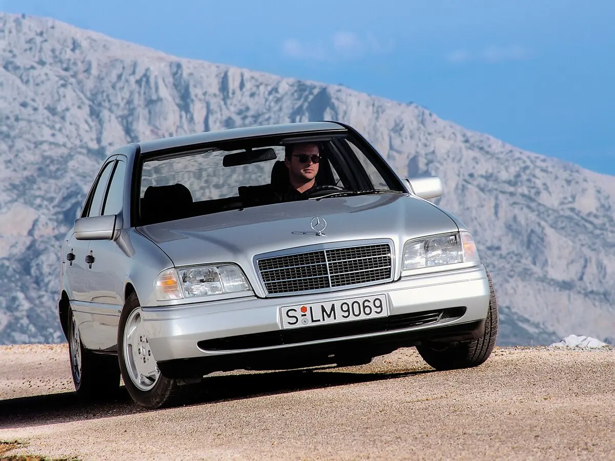Mercedes-Benz C-Класс I (W202) Седан — сүрөт 3