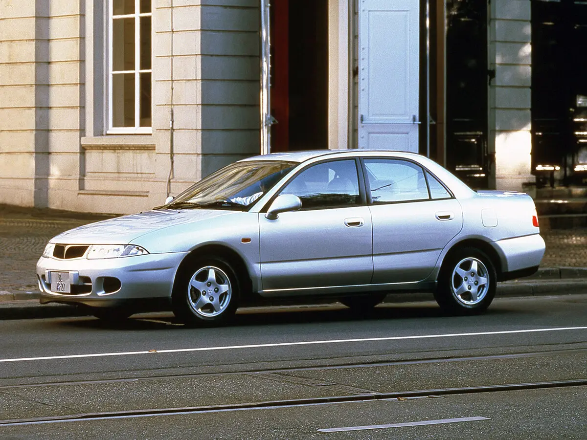 Mitsubishi Carisma I Седан — сүрөт 2