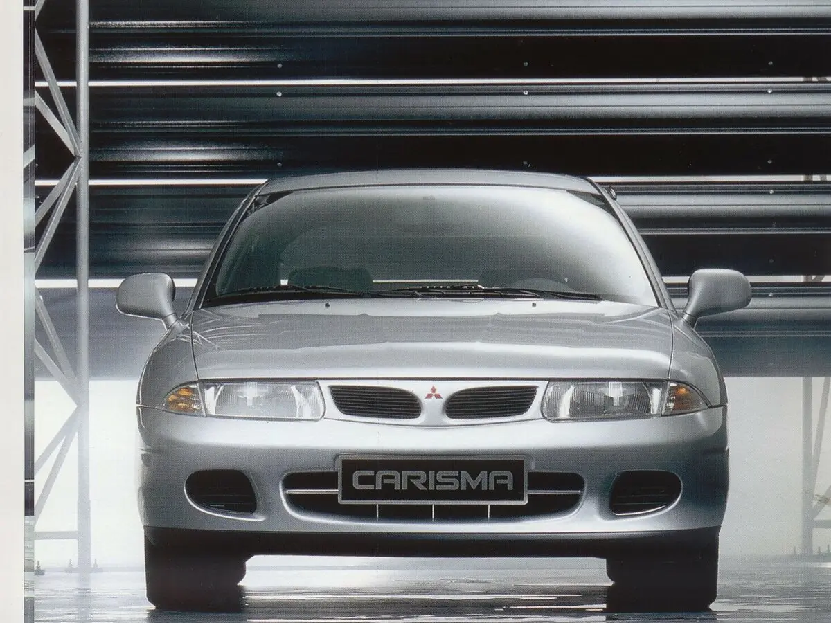 Mitsubishi Carisma I Лифтбек — сүрөт 3