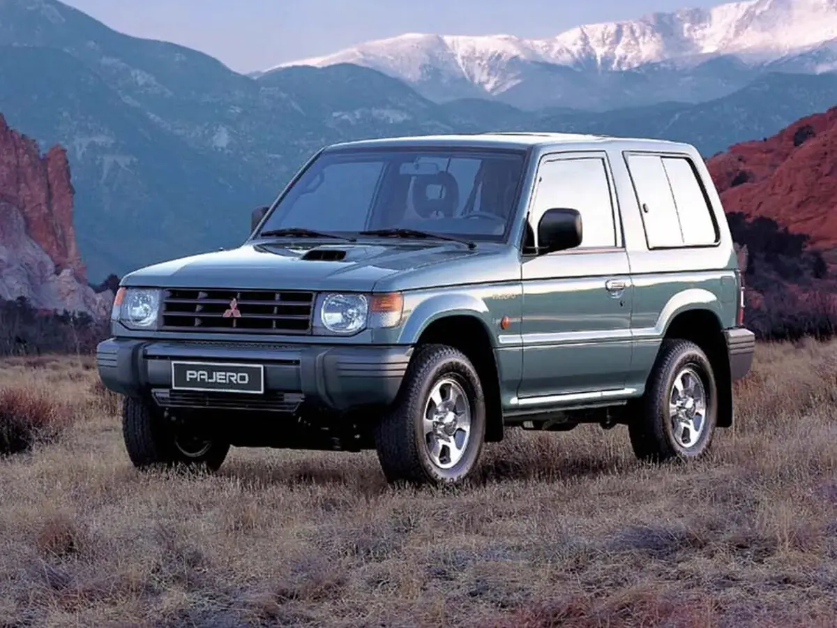 Mitsubishi Pajero II Внедорожник 3 дв.