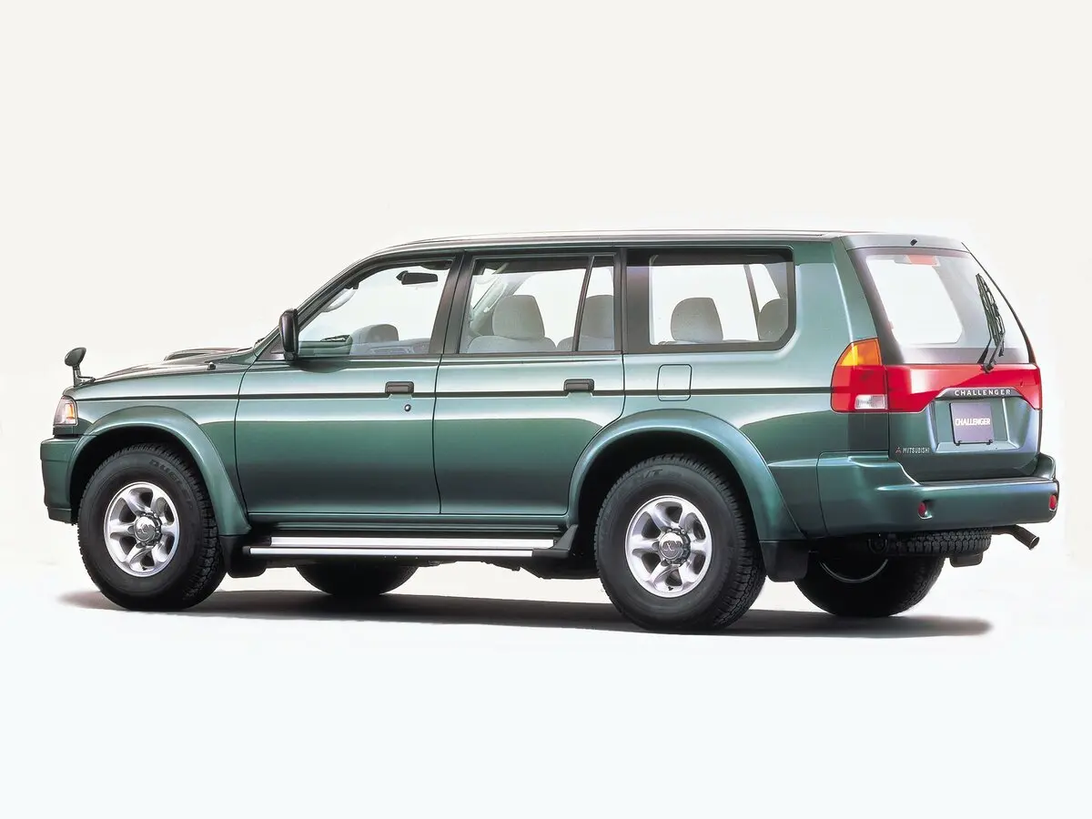 Mitsubishi Challenger I Внедорожник 5 дв. — photo 2