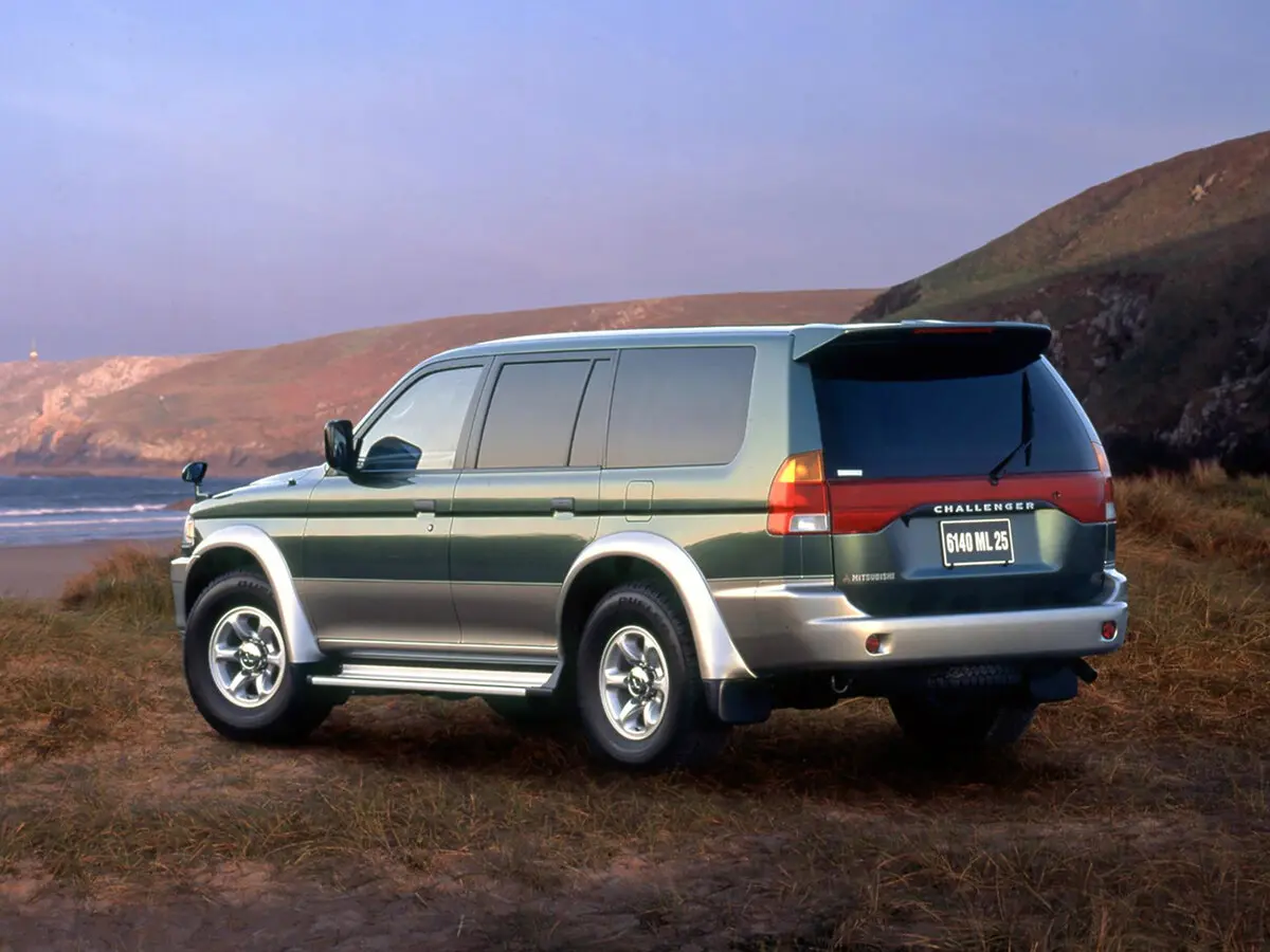 Mitsubishi Challenger I Внедорожник 5 дв. — photo 3