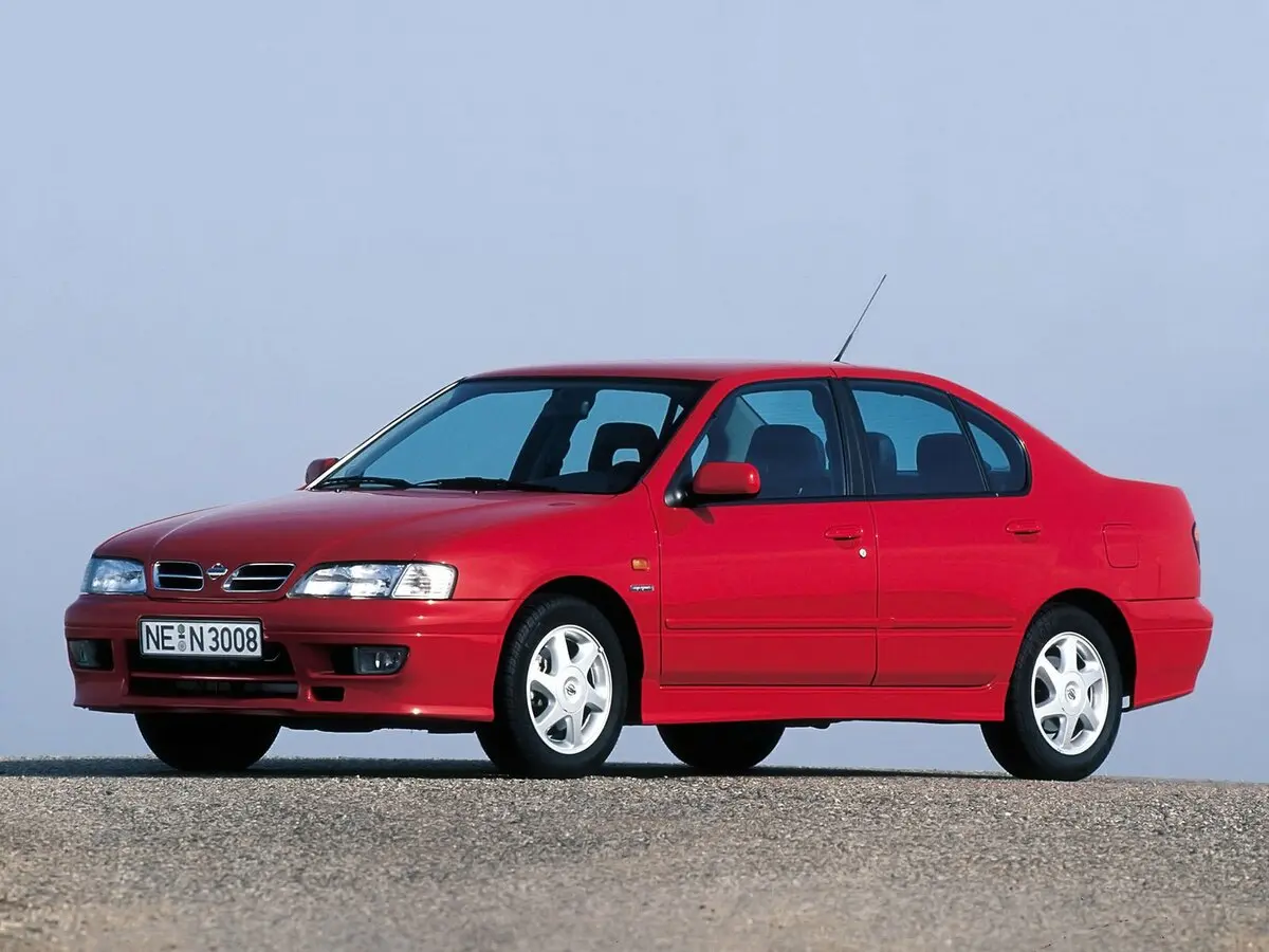 Nissan Primera II (P11) Седан