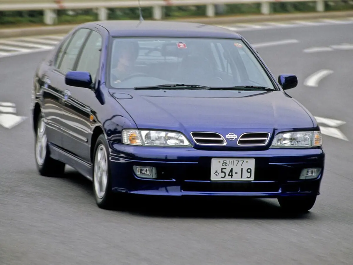 Nissan Primera II (P11) Лифтбек — фото 3