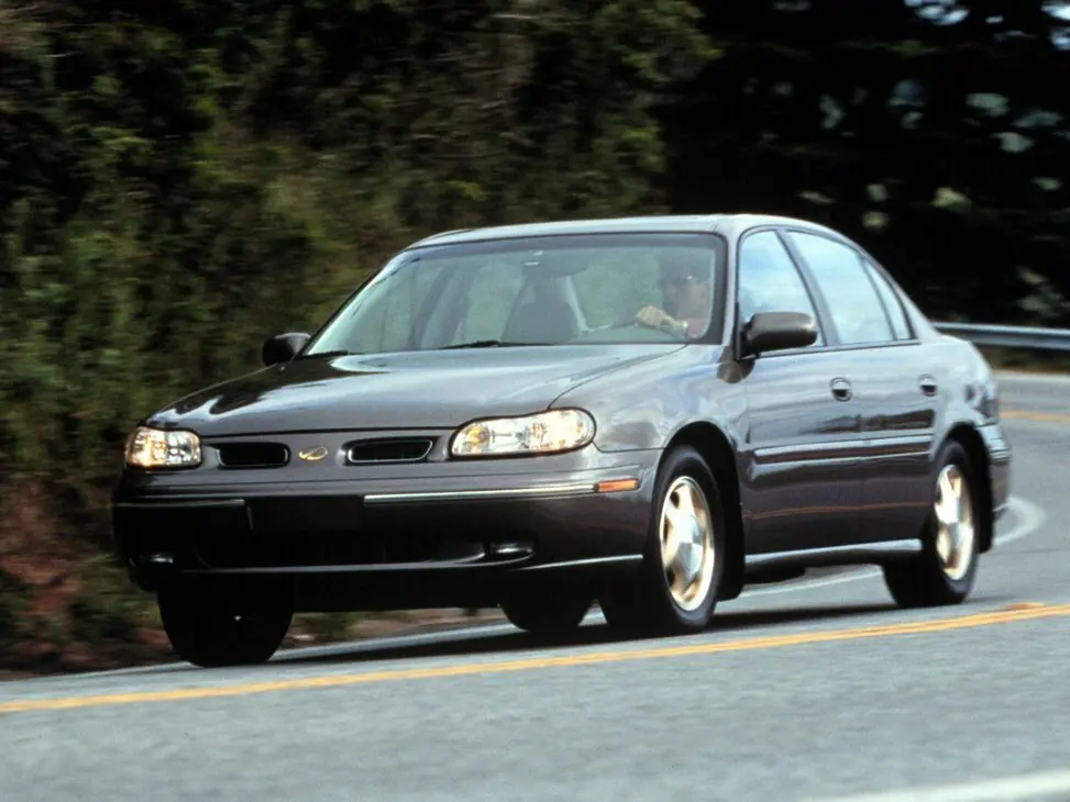 Oldsmobile Cutlass VI