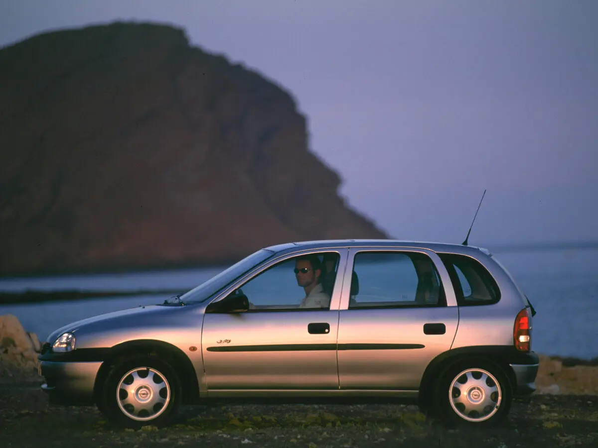 Opel Corsa B Хэтчбек 5 дв. — сүрөт 2