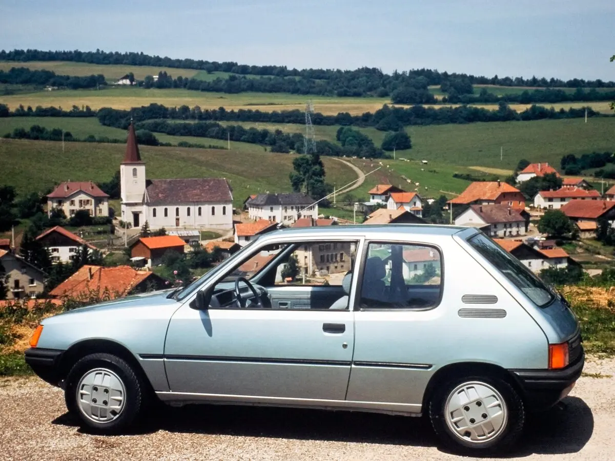 Peugeot 205 1983 – 1998 Хэтчбек 3 дв. — сүрөт 2