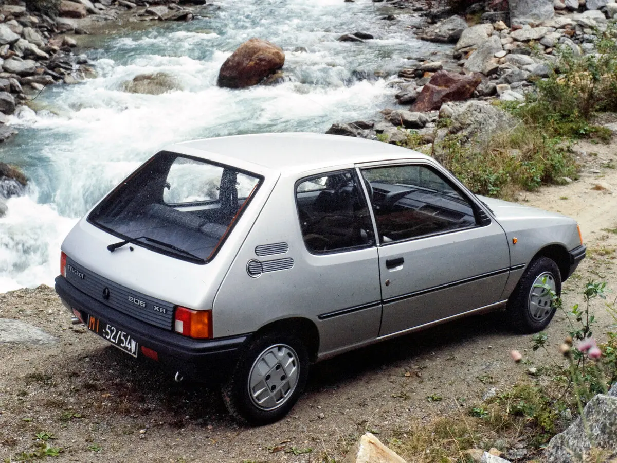 Peugeot 205 1983 – 1998 Хэтчбек 3 дв. — сүрөт 4