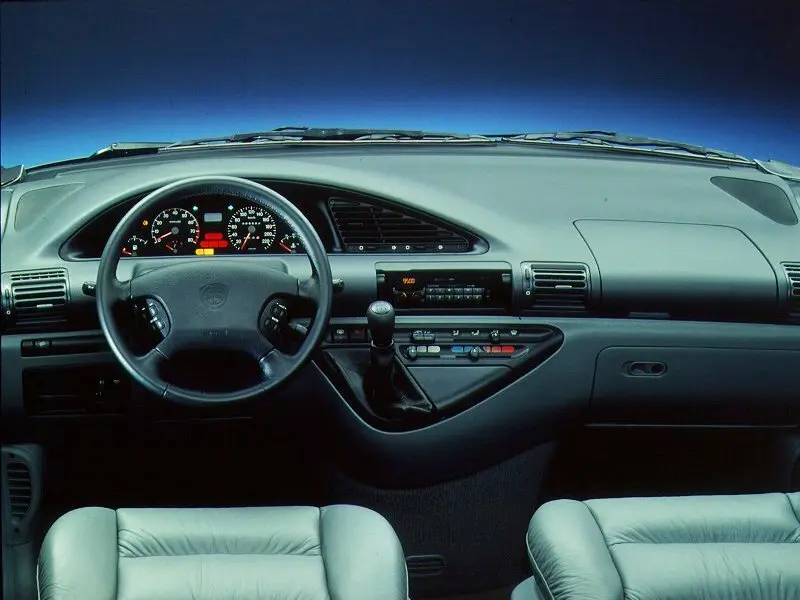 Peugeot 806 I Компактвэн — photo 7