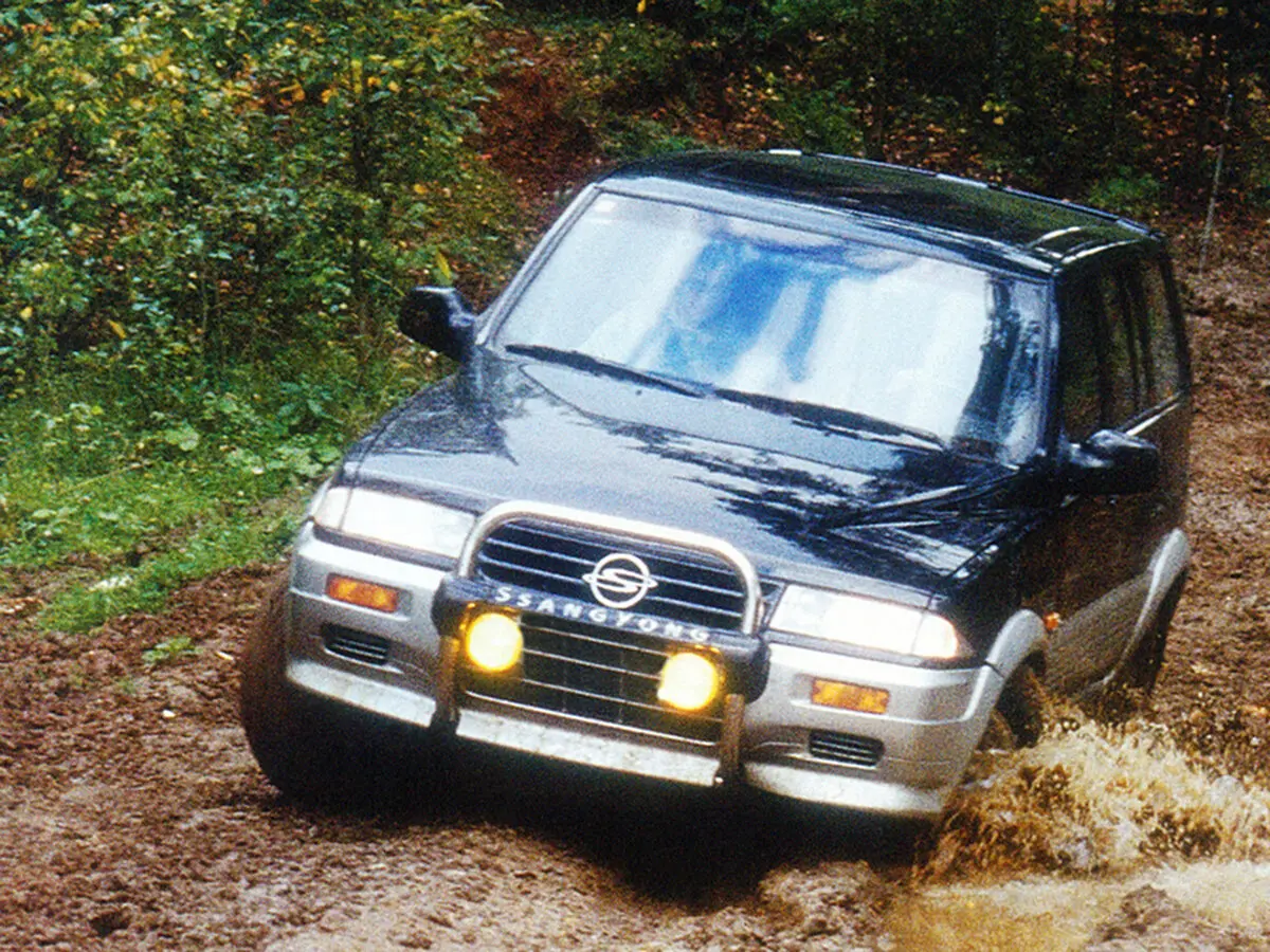 SsangYong Musso I Внедорожник 5 дв. — фото 3