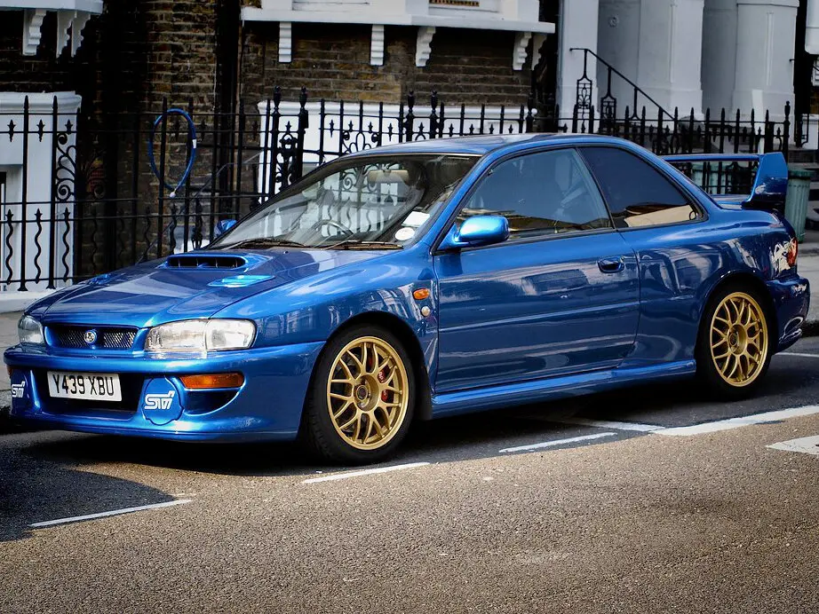 Subaru Impreza I Купе — фото 2