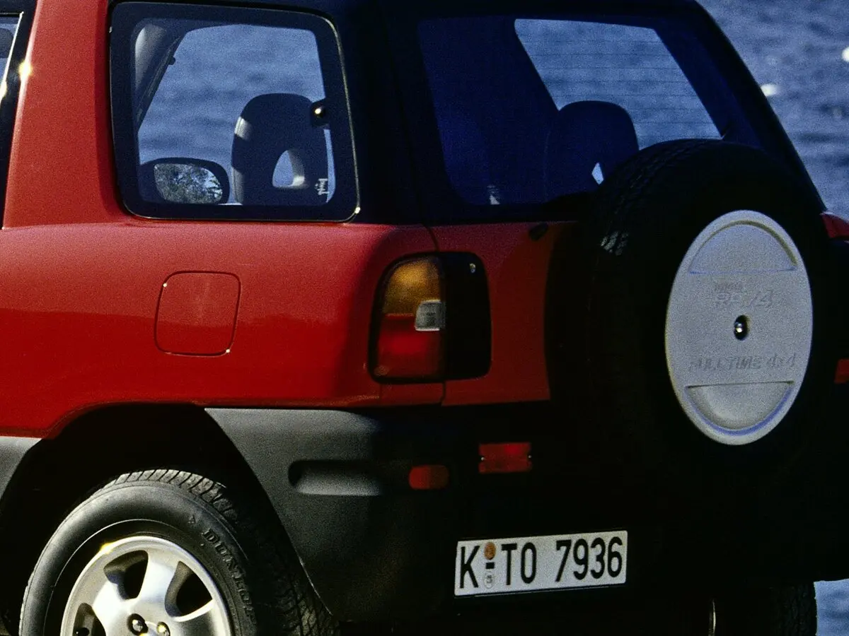 Toyota RAV4 I (XA10) Внедорожник 3 дв. — фото 10