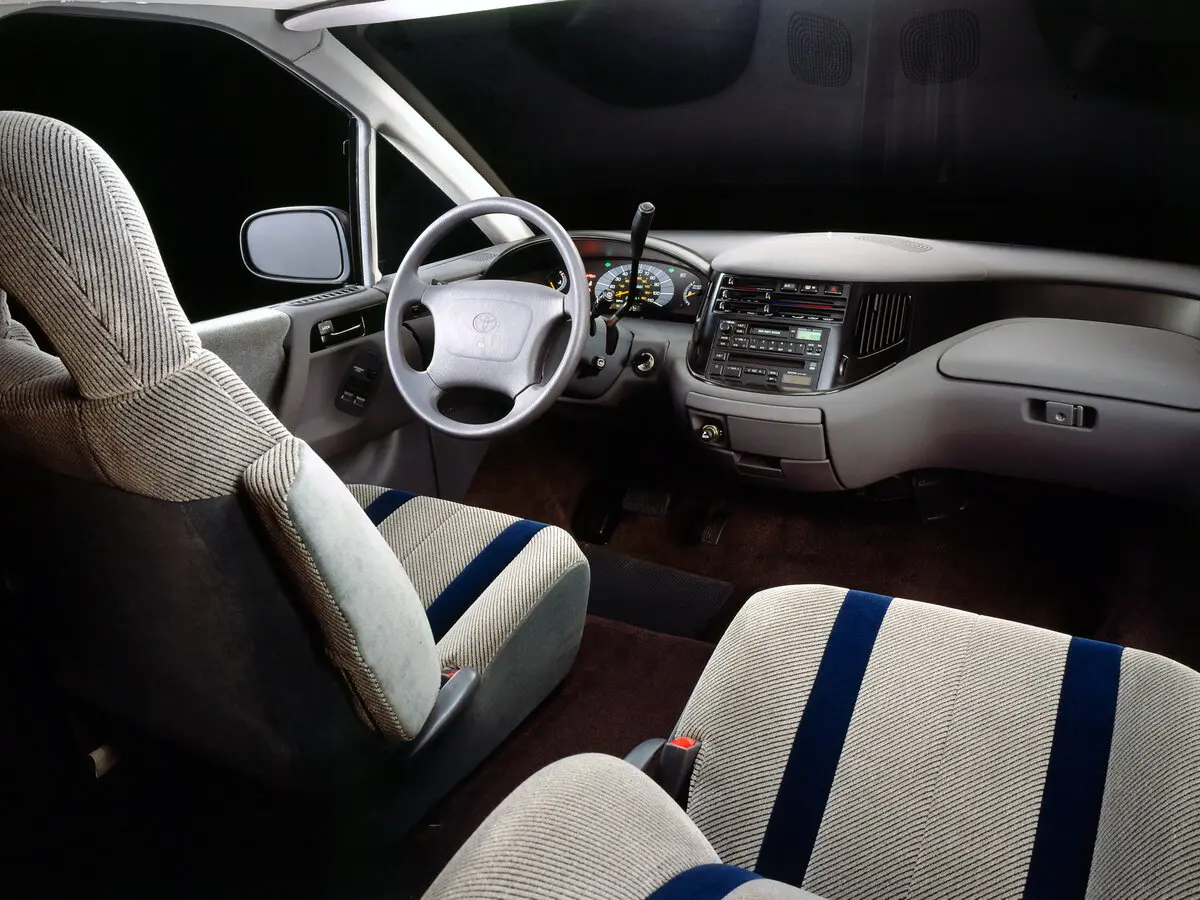 Toyota Previa I (XR10, XR20) Минивэн — сүрөт 7