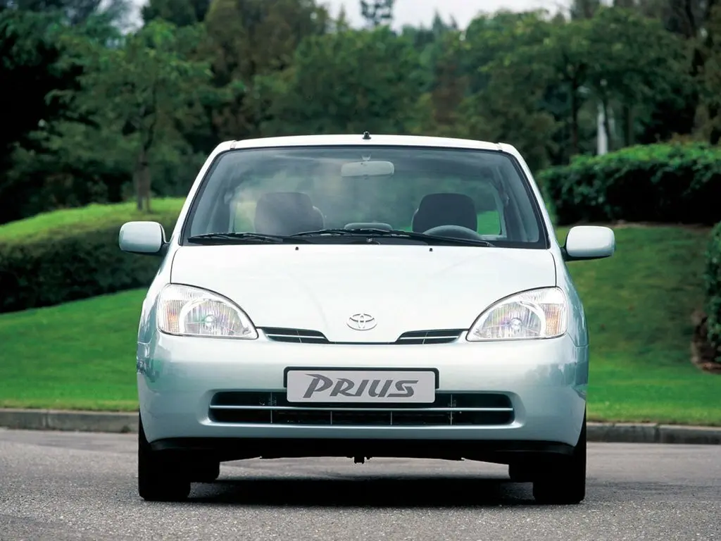 Toyota Prius I (XW10) Седан — фото 3