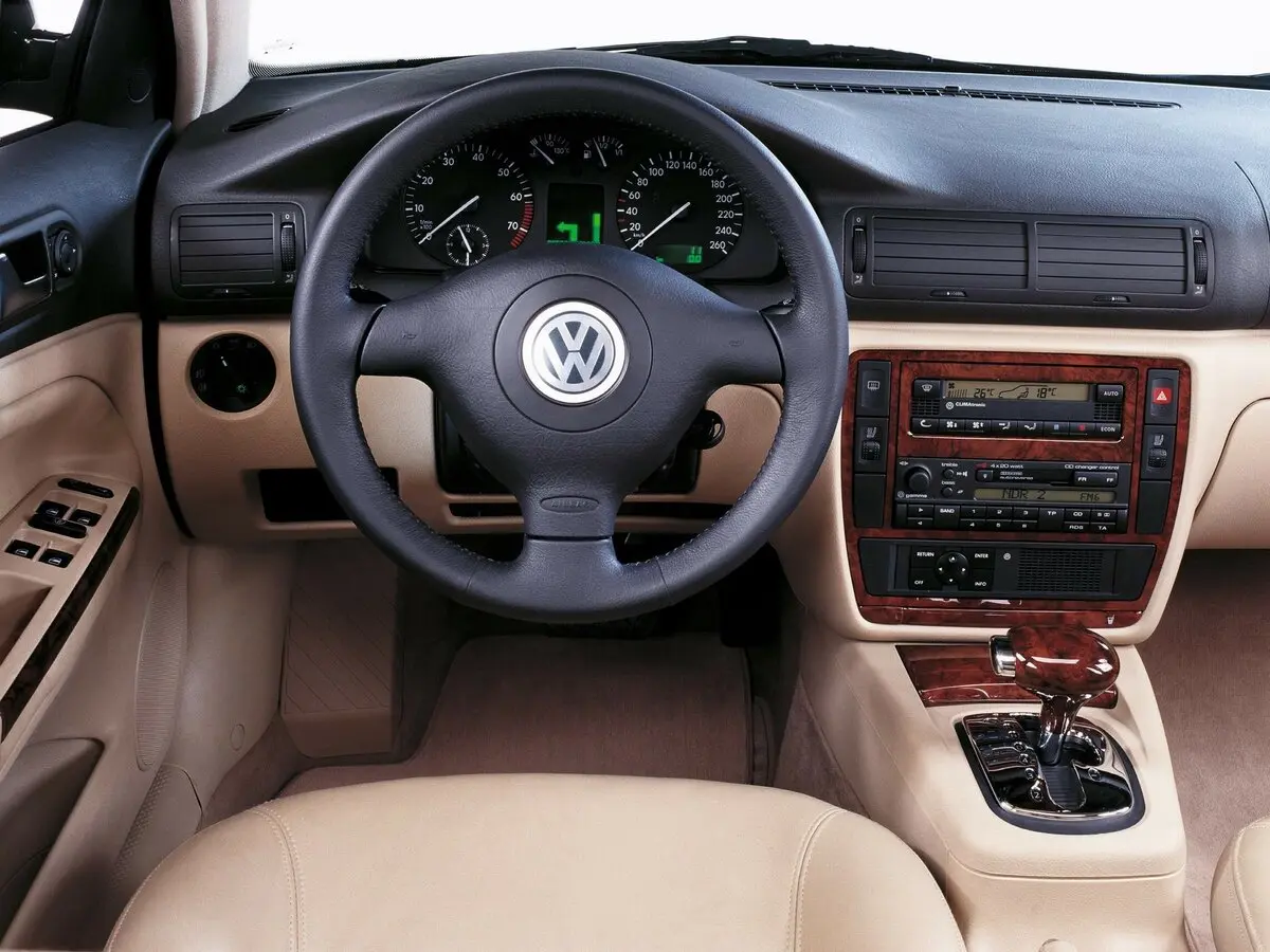 Volkswagen Passat B5 Седан — фото 6