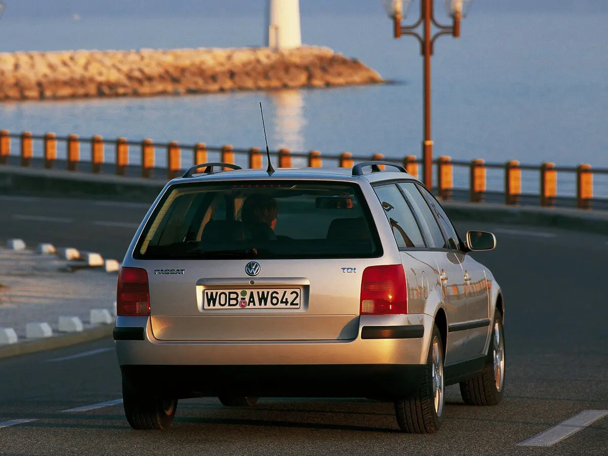 Volkswagen Passat B5 Универсал 5 дв. — фото 4