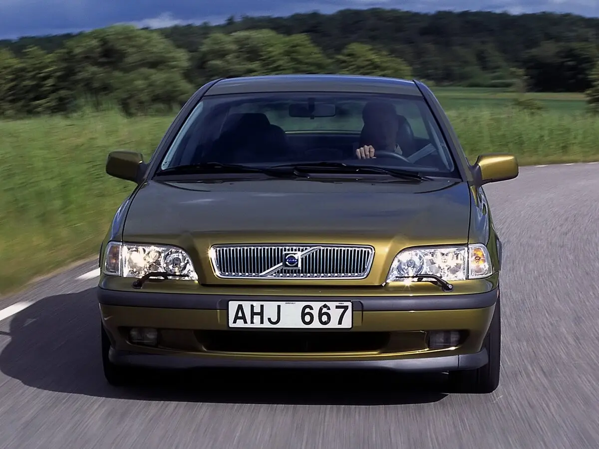Volvo S40 I Седан — сүрөт 3