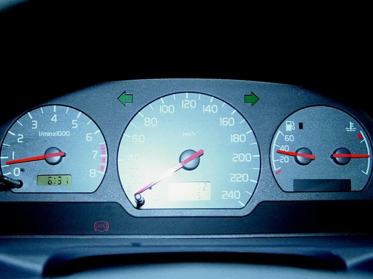Volvo S40 I Седан — сүрөт 7