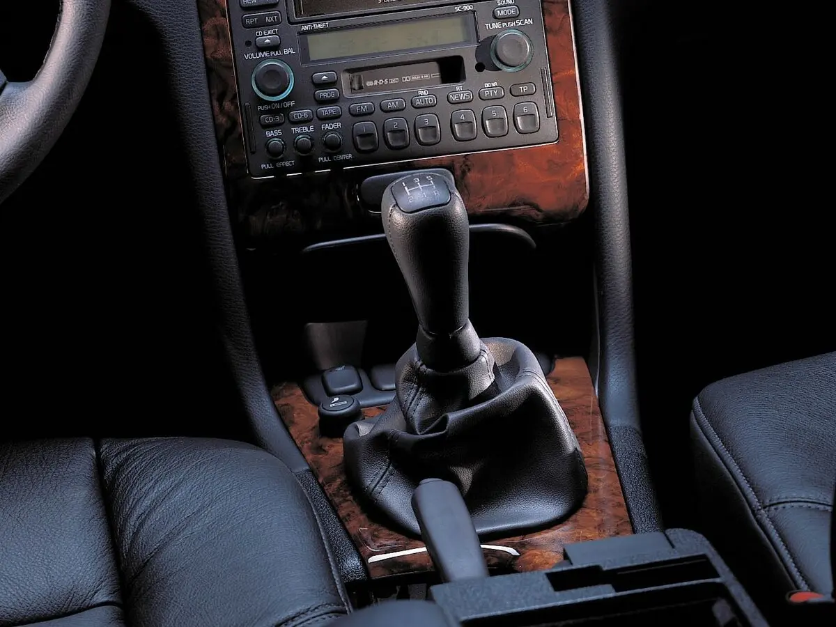 Volvo V70 I Универсал 5 дв. — 照片 11