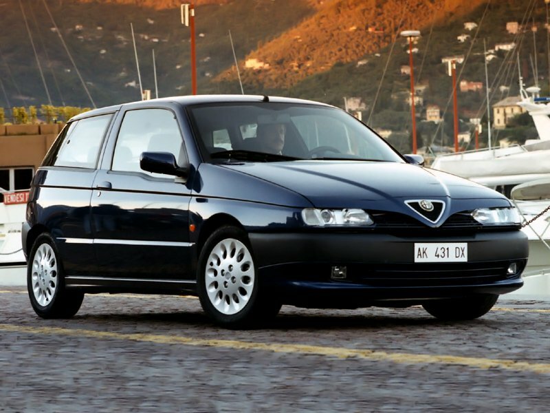 Alfa Romeo 145 I Хэтчбек 3 дв. — фото 2