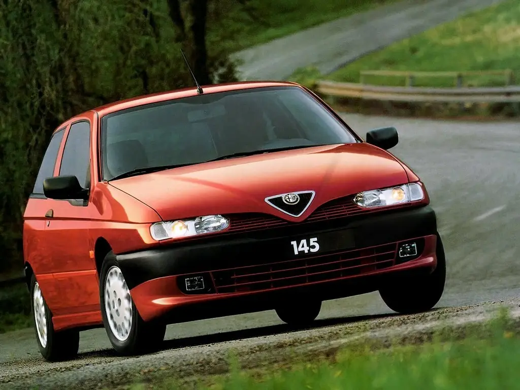Alfa Romeo 145 I Хэтчбек 3 дв. — сүрөт 3