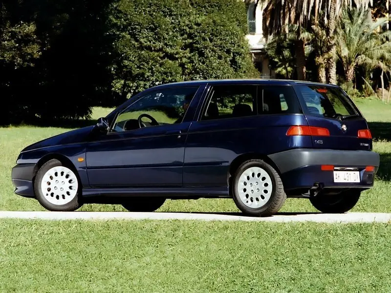 Alfa Romeo 145 I Хэтчбек 3 дв. — сүрөт 5