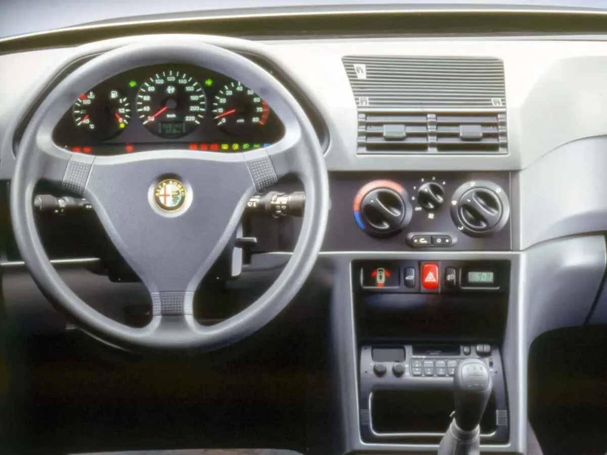 Alfa Romeo 145 I Хэтчбек 3 дв. — сүрөт 7