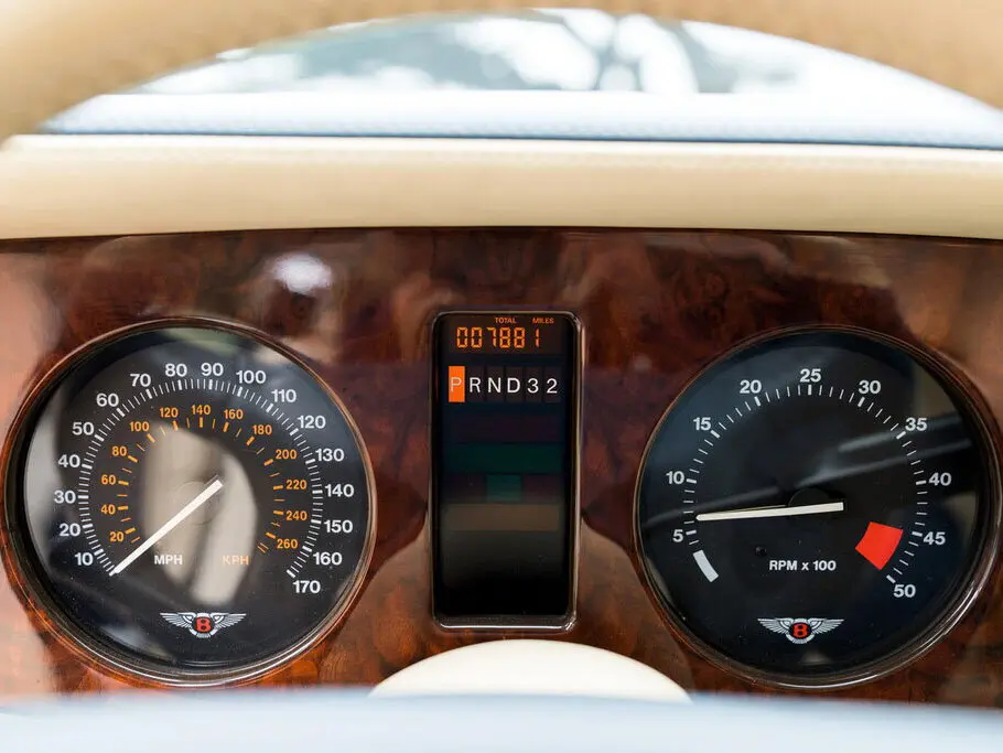 Bentley Azure I Кабриолет — photo 9
