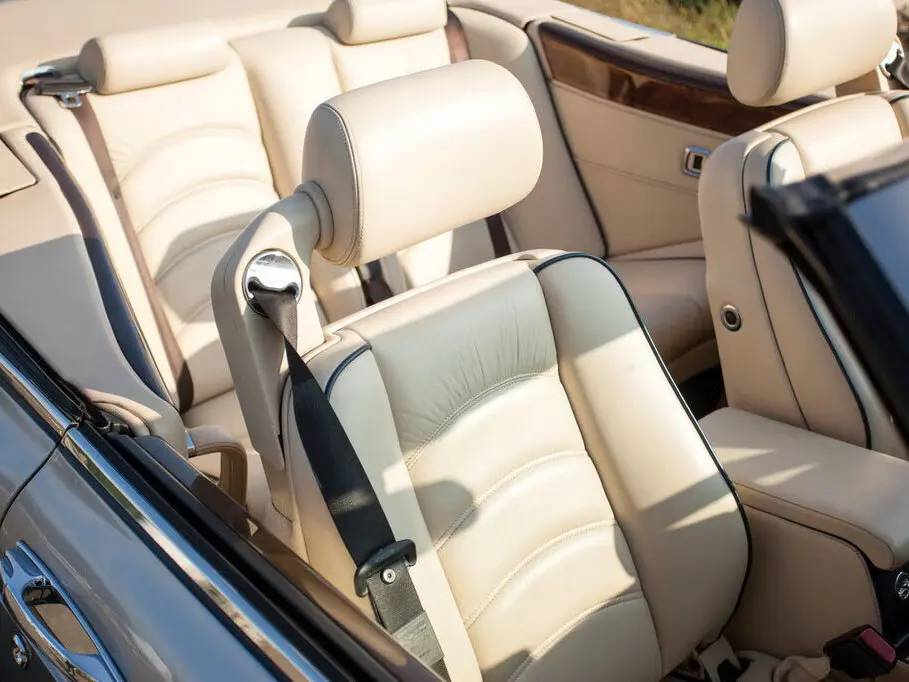 Bentley Azure I Кабриолет — photo 11