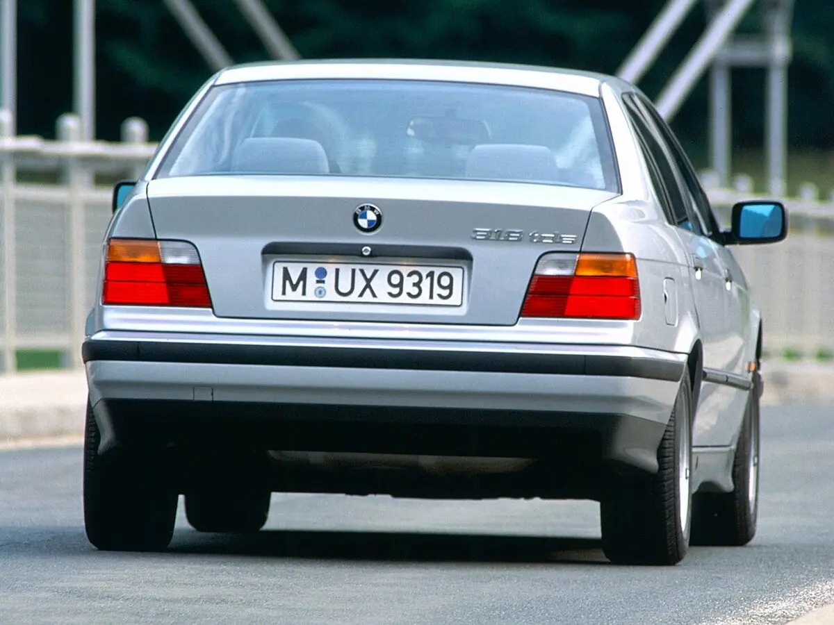 BMW 3 серии III (E36) Седан — сүрөт 4