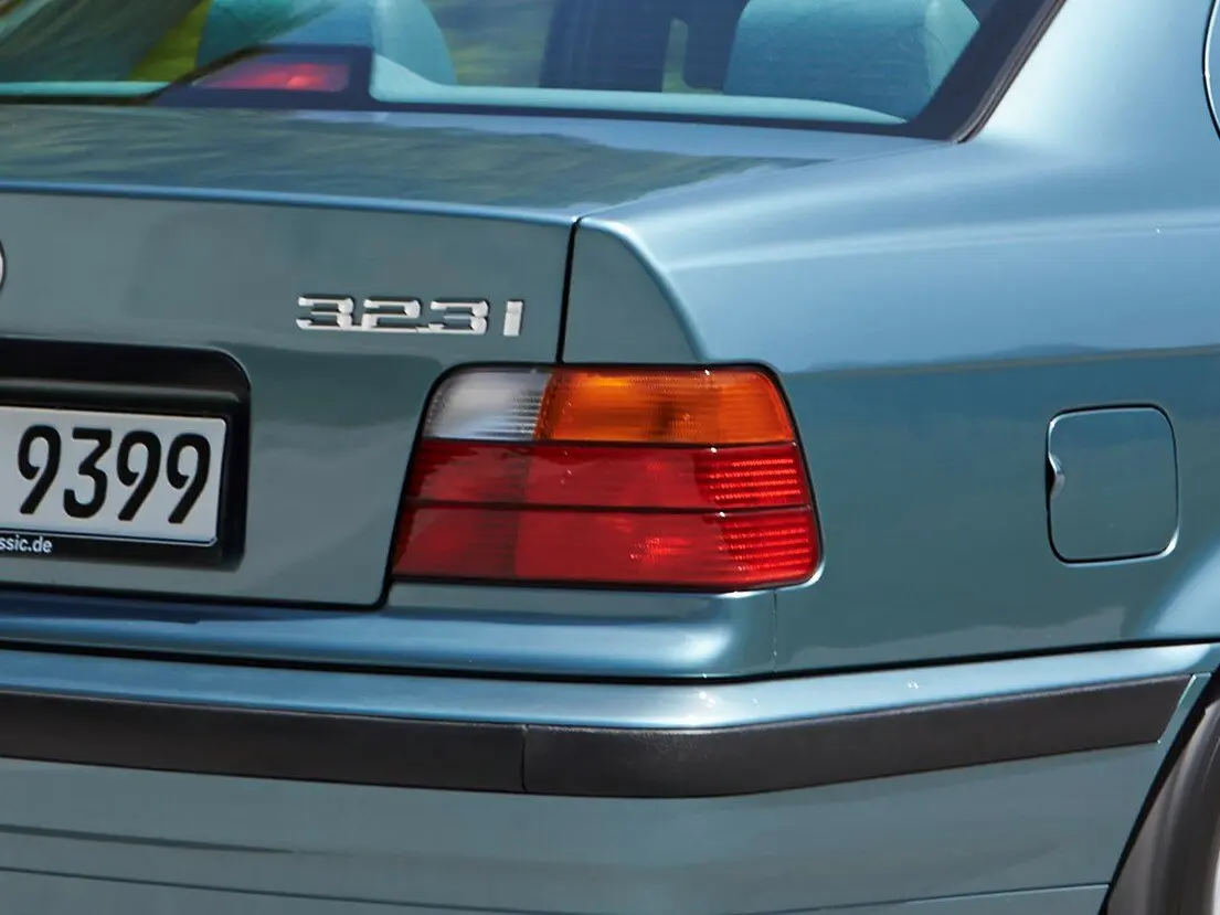 BMW 3 серии III (E36) Седан — сүрөт 12