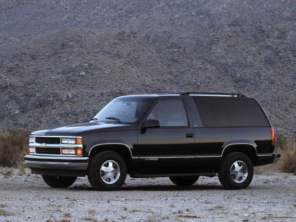 Chevrolet Tahoe I Внедорожник 3 дв.