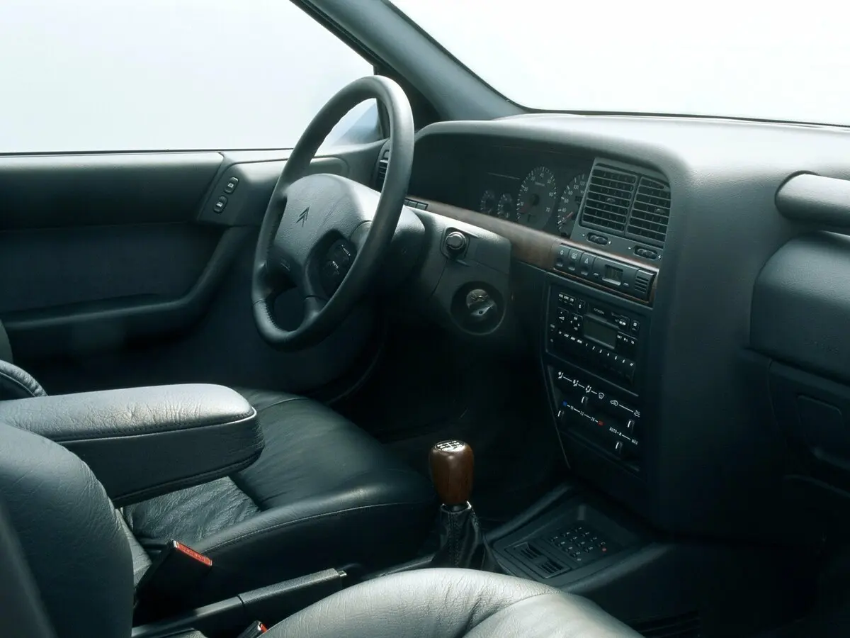 Citroen Xantia I Лифтбек — сүрөт 6