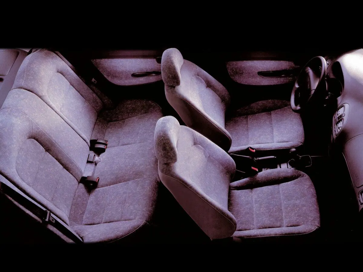 Daewoo Nubira I Хэтчбек 5 дв. — сүрөт 4