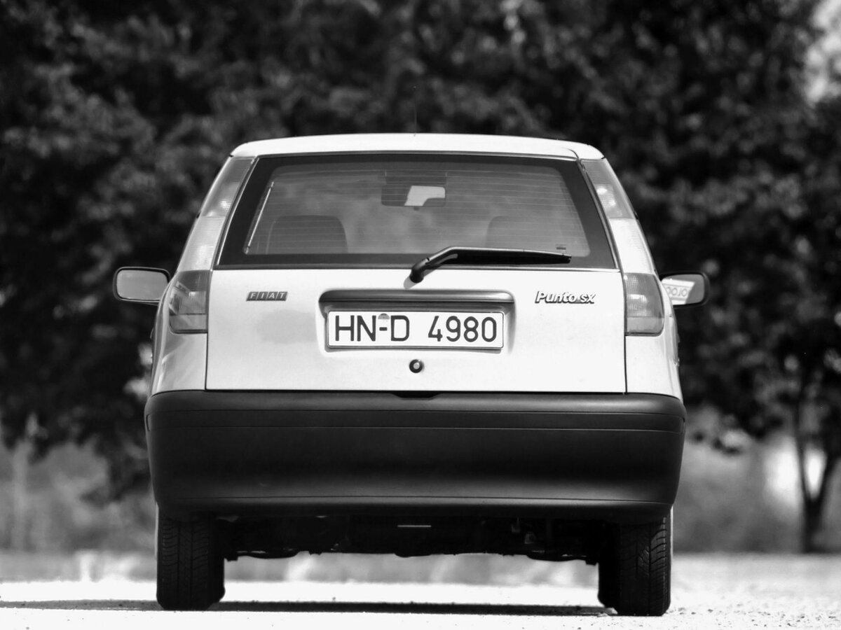Fiat Punto I Хэтчбек 3 дв. — фото 2