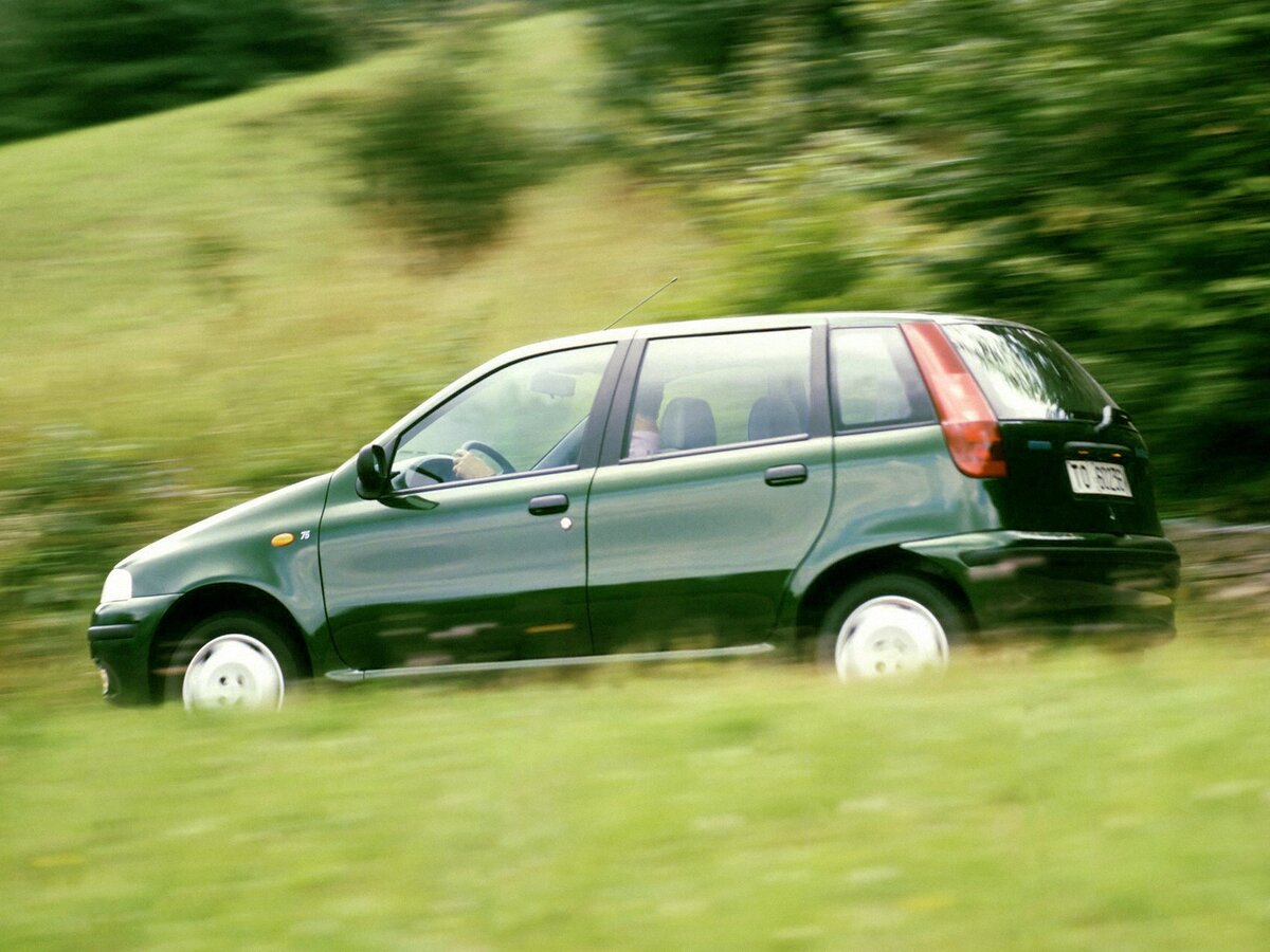 Fiat Punto I Хэтчбек 5 дв. — фото 2