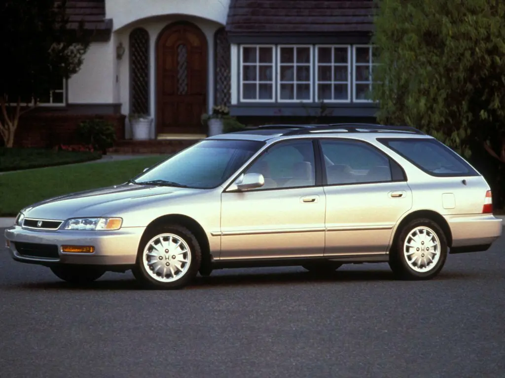Honda Accord V Универсал 5 дв. — фото 2